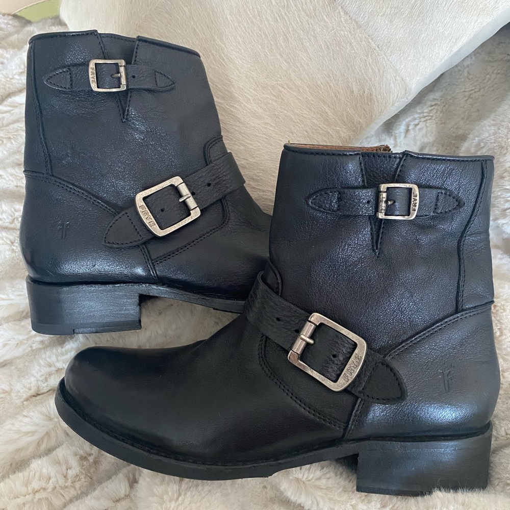 Frye Booties - black size 9B